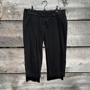 Mandee Women's Black Stretch Mid Rise Capri Cropped Pant